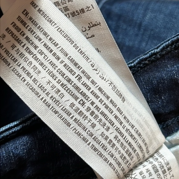 Hollister Women’s Distressed Dark Wash Skinny Jeans Junior Size 27 - Picture 5 of 5